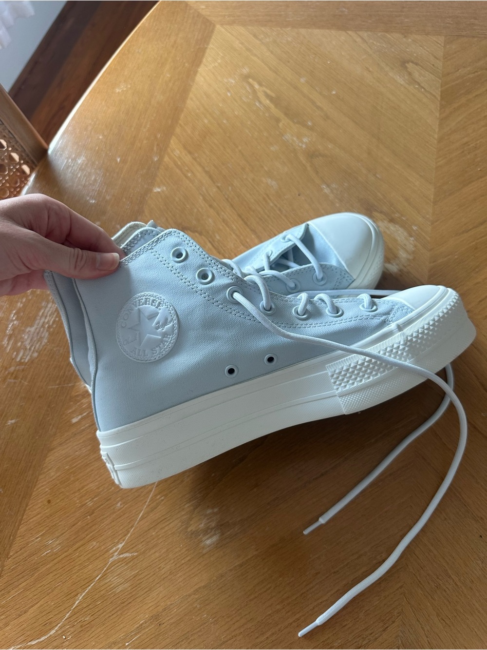 Converse White Leather Sneaker Size 8